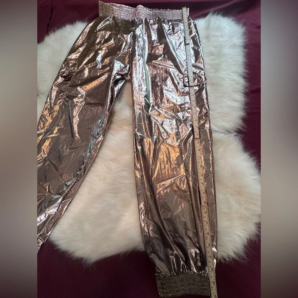 VICTORIA'S SECRET SPORT GOLD LAMÉ MC HAMMER VIBE CARGO LOUNGE JOGGERS SIZE LARGE - Picture 8 of 10